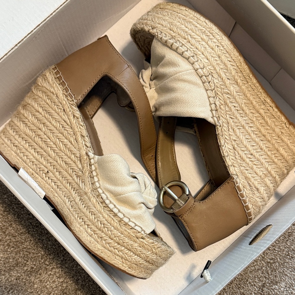 Marc fisher wedge sandal ANTY2 in natural size 7.5